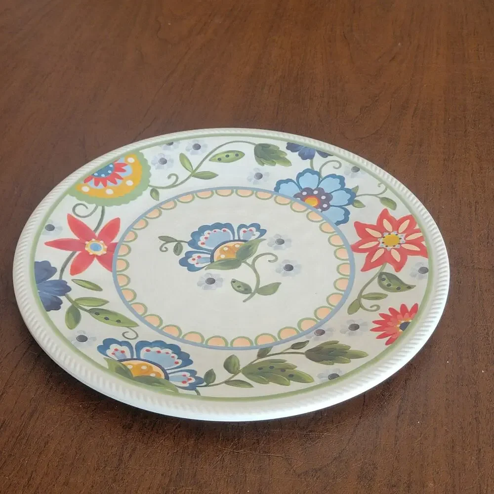 Threshold Melamine  Dinner Floral design Plates set of 4 Target Perfect shape